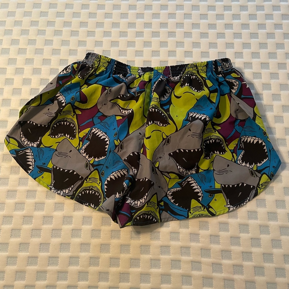 BOA Shark running shorts
